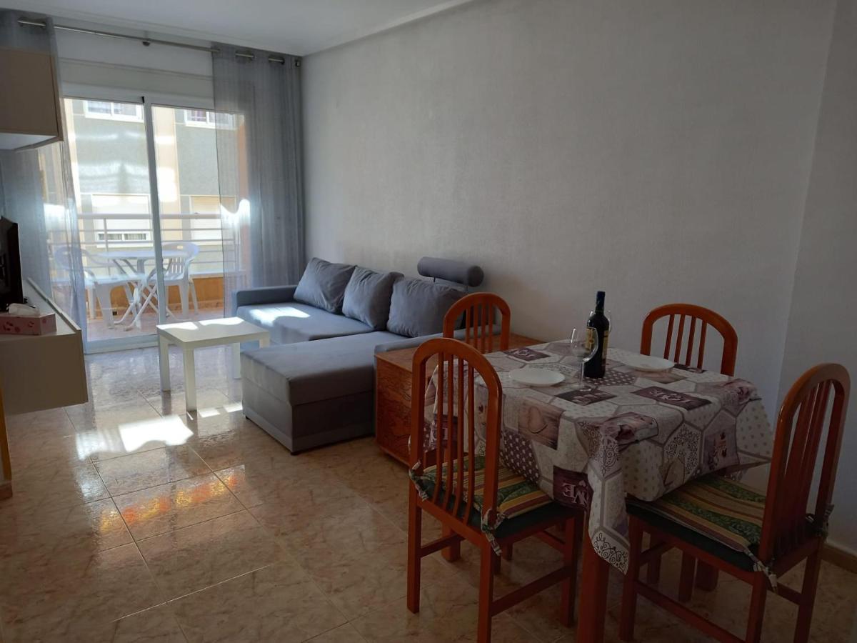 Julia'S Paradise Apartment Torrevieja Buitenkant foto